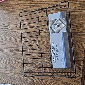 NWT Pantrymate sink protector